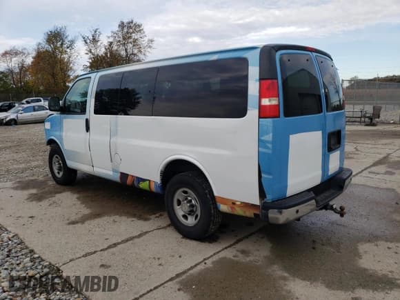 ✅ 2013 Chevrolet Express Passenger 1LT • VIN: 1GAZGYFG5D1190358 • Lot: 75496574. Wystawiony na Copart z przebiegiem 114 340 mil. Bezpłatny archiwum sprzedaży aukcyjnych z USA i szczegółowy raport historii pojazdu na DreamBid. Zdjęcie 2.