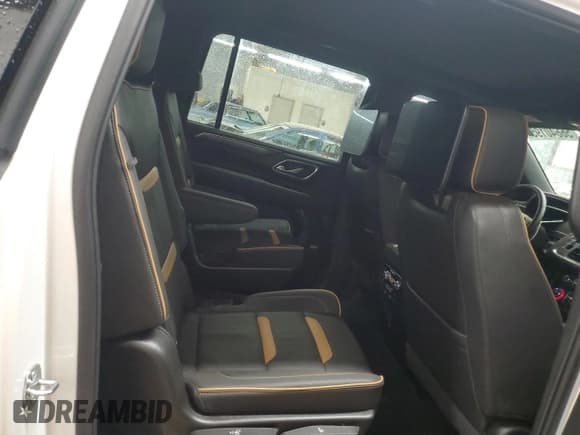 ✅ 2024 GMC Yukon XL AT4 • VIN: 1GKS2HKL7RR329977 • Lot: 56640195. Listed on Copart with 12,052 mi. Free auction sales archive from the USA and detailed vehicle history report at DreamBid. Image 11.