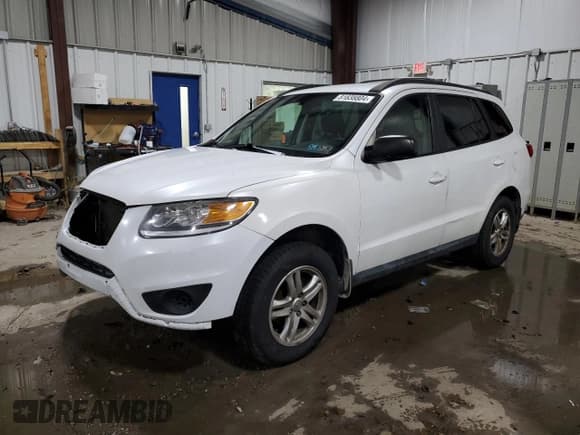 ✅ 2012 Hyundai Santa Fe GLS • VIN: 5XYZGDAB7CG123495 • Lot: 81838804. Listed on Copart with 145,621 mi. Free auction sales archive from the USA and detailed vehicle history report at DreamBid. Image 1.