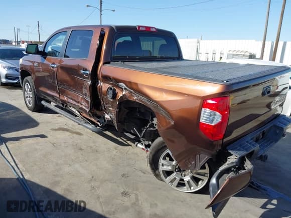 ✅ 2016 Toyota Tundra 1794 Edition • VIN: 5TFGY5F13GX207357 • Лот: 41414514. Опубликован ранее на IAAI с пробегом 124 690 миль. Бесплатный доступ к архиву аукционных продаж из США и подробный отчёт об истории автомобиля на DreamBid. Изображение 3.