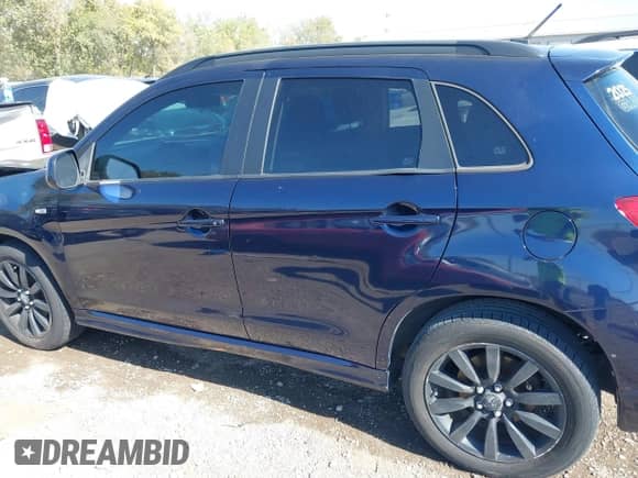 2011 Mitsubishi Outlander SE с VIN JA4AR4AUXBZ021904, выставлен на аукционе IAAI как лот 43427958 с пробегом 212 040 миль миль и . История ставок и продаж доступна на DreamBid. Изображение 14.