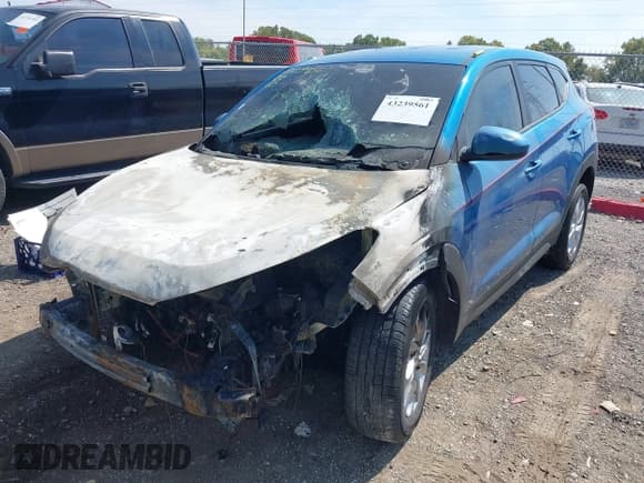 ✅ 2021 Hyundai Tucson SE • VIN: KM8J2CA48MU288992 • Lot: 43239561. Wystawiony na IAAI z przebiegiem Nie podano. Bezpłatny archiwum sprzedaży aukcyjnych z USA i szczegółowy raport historii pojazdu na DreamBid. Zdjęcie 2.