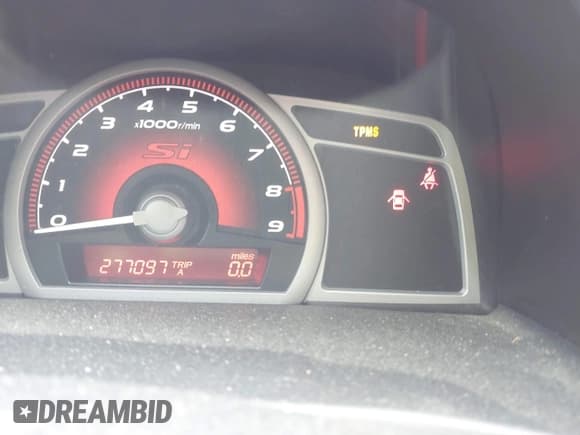 ✅ 2010 Honda Civic Si • VIN: 2HGFA5E54AH702006 • Lot: 41497069. Listed on IAAI with 277,097 mi. Free auction sales archive from the USA and detailed vehicle history report at DreamBid. Image 7.