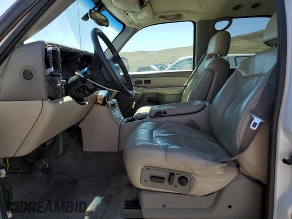 ✅ 2002 Chevrolet Tahoe LS • VIN: 1GNEK13T12J169198 • Lot: 53143445. Listed on Copart with 152,022 mi. Free auction sales archive from the USA and detailed vehicle history report at DreamBid. Image 7.