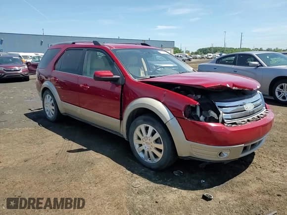 ✅ 2009 Ford Taurus X Eddie Bauer • VIN: 1FMDK08W19GA05003 • Лот: 66002045. Опубликован ранее на Copart с пробегом 180 502 миль. Бесплатный доступ к архиву аукционных продаж из США и подробный отчёт об истории автомобиля на DreamBid. Изображение 14.