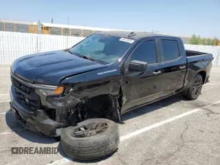 2022 Chevrolet Silverado 1500 Custom with VIN 1GCPABEK6NZ560447, listed as a Copart auction lot 68372615 with 62,059 mi miles and Salvage title. Bid and sale history available at DreamBid. Image 1.