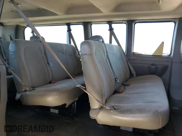 2017 Chevrolet Express Passenger LT с VIN 1GAZGPFG8H1108333, выставлен на аукционе Copart как лот 74837784 с пробегом 122 035 миль миль и Списание • Salvage title. История ставок и продаж доступна на DreamBid. Изображение 11.