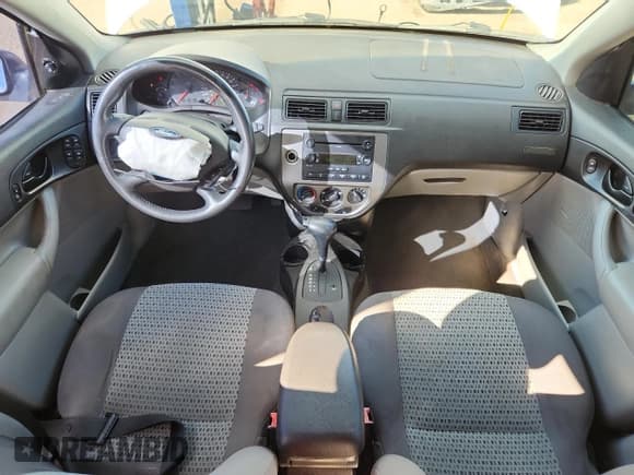 ✅ 2007 Ford Focus SE • VIN: 1FAHP36N67W191942 • Lot: 84193225. Wystawiony na Copart z przebiegiem 156 078 mil. Bezpłatny archiwum sprzedaży aukcyjnych z USA i szczegółowy raport historii pojazdu na DreamBid. Zdjęcie 8.