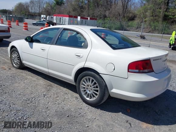 ✅ 2006 Chrysler Sebring • VIN: 1C3EL46X66N181680 • Lot: 41932963. Wystawiony na IAAI z przebiegiem 202 544 mil. Bezpłatny archiwum sprzedaży aukcyjnych z USA i szczegółowy raport historii pojazdu na DreamBid. Zdjęcie 3.
