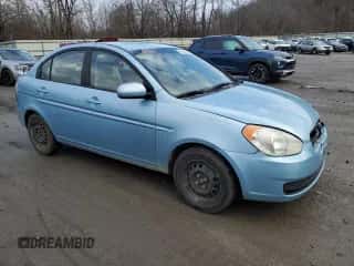 2011 Hyundai Accent GLS z VIN KMHCN4AC8BU573220, wystawiony jako Copart lot #83223024 z przebiegiem 131 086 mil mil oraz Szkoda całkowita • Salvage title. Historia ofert i sprzedaży dostępna na DreamBid. Obrazek 4.