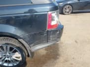 ✅ 2011 Land Rover Range Rover Sport HSE Lux • VIN: SALSK2D47BA713513 • Lot: 42664248. Listed on IAAI with 234,659 mi. Free auction sales archive from the USA and detailed vehicle history report at DreamBid. Image 6.