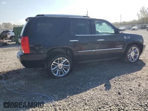 ✅ 2012 Cadillac Escalade Platinum Edition • VIN: 1GYS4DEF1CR324506 • Lot: 77648884. Wystawiony na Copart z przebiegiem 181 301 mil. Bezpłatny archiwum sprzedaży aukcyjnych z USA i szczegółowy raport historii pojazdu na DreamBid. Zdjęcie 3.