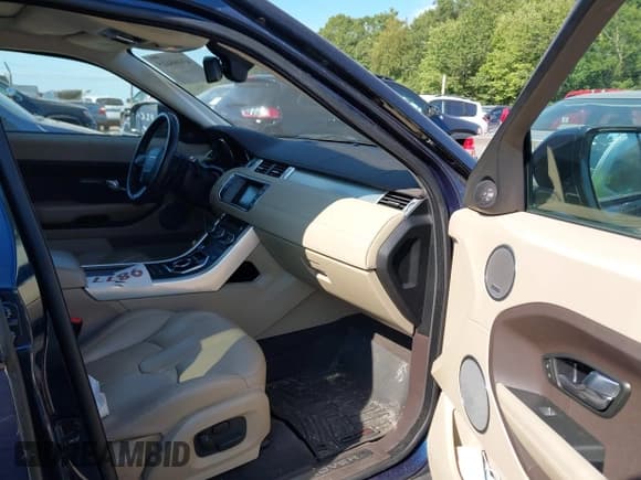 ✅ 2013 Land Rover Range Rover Evoque Pure Premium • VIN: SALVR2BG8DH755009 • Lot: 43168415. Listed on IAAI with 82,903 mi. Free auction sales archive from the USA and detailed vehicle history report at DreamBid. Image 5.