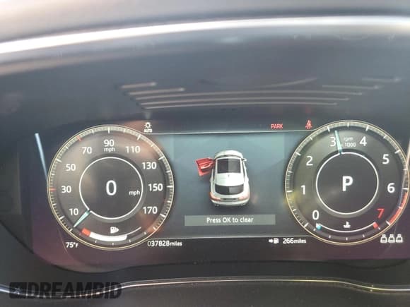 ✅ 2022 Jaguar E-Pace SE • VIN: SADFP2FXXN1029565 • Lot: 87113354. Wystawiony na Copart z przebiegiem 37 828 mil. Bezpłatny archiwum sprzedaży aukcyjnych z USA i szczegółowy raport historii pojazdu na DreamBid. Zdjęcie 9.