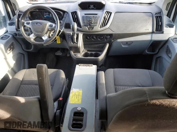 ✅ 2018 Ford Transit • VIN: 1FTYR1YG5JKA30200 • Lot: 41754195. Listed on Copart with 189,626 mi. Free auction sales archive from the USA and detailed vehicle history report at DreamBid. Image 8.