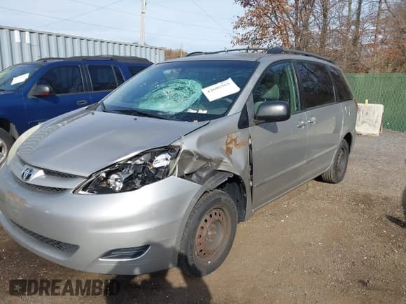 ✅ 2006 Toyota Sienna LE • VIN: 5TDZA23CX6S458365 • Lot: 43695557. Listed on IAAI with 171,139 mi. Free auction sales archive from the USA and detailed vehicle history report at DreamBid. Image 6.