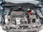 ✅ 2025 Honda HR-V Sport • VIN: 3CZRZ1H53SM745337 • Lot: 42974510. Listed on IAAI with 6,598 mi. Free auction sales archive from the USA and detailed vehicle history report at DreamBid. Image 10.