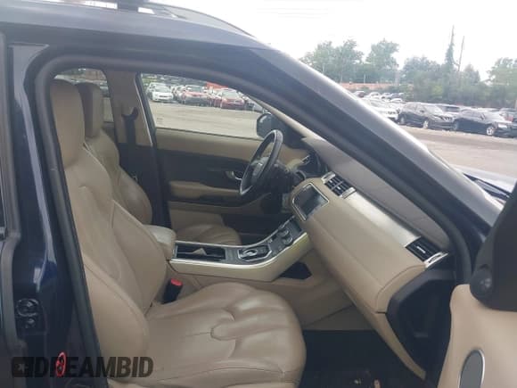 ✅ 2015 Land Rover Range Rover Evoque Pure Plus • VIN: SALVP2BG3FH965025 • Lot: 42999337. Wystawiony na IAAI z przebiegiem 123 232 mil. Bezpłatny archiwum sprzedaży aukcyjnych z USA i szczegółowy raport historii pojazdu na DreamBid. Zdjęcie 5.