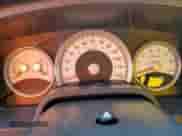 2006 Dodge Dakota SLT z VIN 1D7HE42K96S545577, wystawiony jako Copart lot #63229174 z przebiegiem Nie podano mil oraz Nie do naprawy • Non repairable. Historia ofert i sprzedaży dostępna na DreamBid. Obrazek 9.