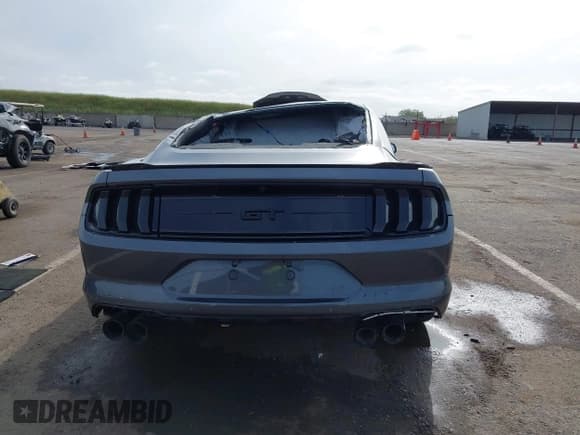 ✅ 2022 Ford Mustang GT • VIN: 1FA6P8CF2N5131421 • Lot: 42047492. Listed on IAAI with 21,376 mi. Free auction sales archive from the USA and detailed vehicle history report at DreamBid. Image 17.