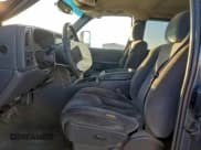 ✅ 2006 GMC Sierra 2500HD SLE2 • VIN: 1GTHK29U86E267610 • Lot: 94667675. Listed on Copart with 213,864 mi. Free auction sales archive from the USA and detailed vehicle history report at DreamBid. Image 7.