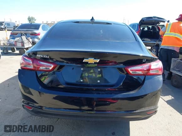 2021 Chevrolet Malibu LT z VIN 1G1ZD5ST4MF029092, wystawiony jako IAAI lot #43140843 z przebiegiem 82 605 mil mil oraz . Historia ofert i sprzedaży dostępna na DreamBid. Obrazek 16.