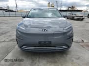 ✅ 2023 Hyundai Kona SE • VIN: KM8K23AG5PU183569 • Лот: 41819054. Опубликован ранее на Copart с пробегом 7 970 миль. Бесплатный доступ к архиву аукционных продаж из США и подробный отчёт об истории автомобиля на DreamBid. Изображение 5.