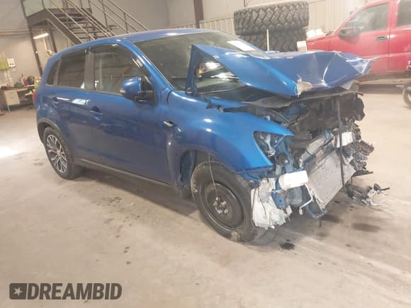 ✅ 2019 Mitsubishi Outlander ES • VIN: JA4AR3AU6KU033202 • Lot: 42254082. Wystawiony na IAAI z przebiegiem Nie podano. Bezpłatny archiwum sprzedaży aukcyjnych z USA i szczegółowy raport historii pojazdu na DreamBid. Zdjęcie 1.