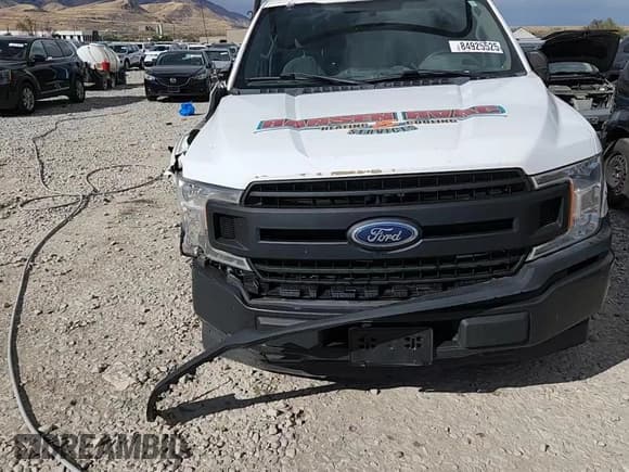 ✅ 2018 Ford F-150 XL • VIN: 1FTMF1CP2JKD88871 • Lot: 84925525. Listed on Copart with 121,981 mi. Free auction sales archive from the USA and detailed vehicle history report at DreamBid. Image 13.