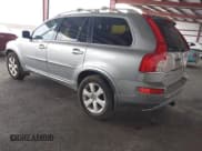 ✅ 2013 Volvo XC90 Premier Plus • VIN: YV4952CY5D1631782 • Lot: 43272389. Wystawiony na IAAI z przebiegiem 171 472 mil. Bezpłatny archiwum sprzedaży aukcyjnych z USA i szczegółowy raport historii pojazdu na DreamBid. Zdjęcie 3.