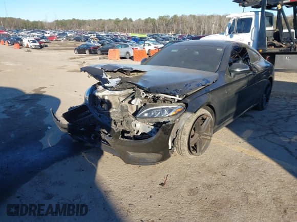 ✅ 2018 Mercedes-Benz C 300 • VIN: WDDWJ4KB8JF700558 • Lot: 41335869. Listed on IAAI with 132,000 mi. Free auction sales archive from the USA and detailed vehicle history report at DreamBid. Image 17.