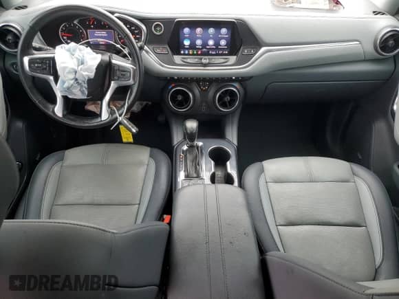 2022 Chevrolet Blazer LT z VIN 3GNKBJR48NS147768, wystawiony jako Copart lot #43224285 z przebiegiem 45 336 mil mil oraz Szkoda całkowita • Salvage title. Historia ofert i sprzedaży dostępna na DreamBid. Obrazek 8.