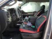 ✅ 2021 Chevrolet Silverado 1500 LT Trail Boss • VIN: 3GCPYFED7MG436819 • Lot: 65375654. Wystawiony na Copart z przebiegiem 16 049 mil. Bezpłatny archiwum sprzedaży aukcyjnych z USA i szczegółowy raport historii pojazdu na DreamBid. Zdjęcie 7.