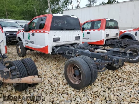 ✅ 2021 Ford F-550 • VIN: 1FD0X5HT2MED50564 • Lot: 64502825. Wystawiony na Copart z przebiegiem Nie podano. Bezpłatny archiwum sprzedaży aukcyjnych z USA i szczegółowy raport historii pojazdu na DreamBid. Zdjęcie 2.