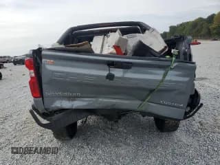 ✅ 2019 Chevrolet Silverado 1500 Custom Trail Boss • VIN: 1GCPYCEF7KZ240294 • Lot: 65943354. Wystawiony na Copart z przebiegiem 35 152 mil. Bezpłatny archiwum sprzedaży aukcyjnych z USA i szczegółowy raport historii pojazdu na DreamBid. Zdjęcie 6.