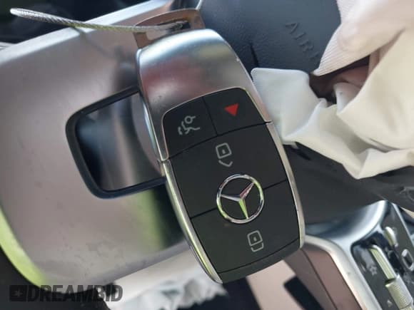 ✅ 2021 Mercedes-Benz GLB 250 • VIN: W1N4M4HB8MW105139 • Лот: 43063601. Опубликован ранее на IAAI с пробегом 72 240 миль. Бесплатный доступ к архиву аукционных продаж из США и подробный отчёт об истории автомобиля на DreamBid. Изображение 11.