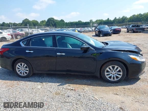 ✅ 2018 Nissan Altima SR • VIN: 1N4AL3AP3JC477990 • Lot: 43161113. Wystawiony na IAAI z przebiegiem 107 496 mil. Bezpłatny archiwum sprzedaży aukcyjnych z USA i szczegółowy raport historii pojazdu na DreamBid. Zdjęcie 13.