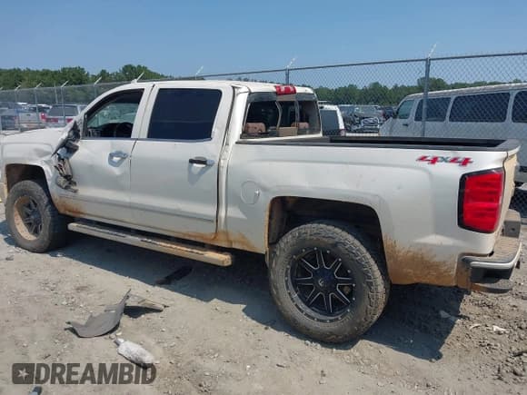 ✅ 2015 Chevrolet Silverado 1500 High Country • VIN: 3GCUKTEC2FG302930 • Лот: 43233337. Опубликован ранее на IAAI с пробегом 137 425 миль. Бесплатный доступ к архиву аукционных продаж из США и подробный отчёт об истории автомобиля на DreamBid. Изображение 14.