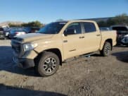 ✅ 2017 Toyota Tundra SR5 • VIN: 5TFDW5F13HX670335 • Лот: 86855575. Опубликован ранее на Copart с пробегом 94 703 миль. Бесплатный доступ к архиву аукционных продаж из США и подробный отчёт об истории автомобиля на DreamBid. Изображение 1.