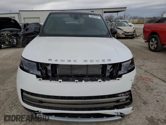 ✅ 2025 Land Rover Range Rover SE • VIN: SALKP9FU3SA280652 • Lot: 50883585. Listed on Copart with 1,736 mi. Free auction sales archive from the USA and detailed vehicle history report at DreamBid. Image 5.