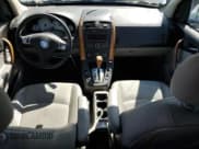 ✅ 2007 Saturn VUE V6 • VIN: 5GZCZ53427S857660 • Lot: 49098655. Wystawiony na Copart z przebiegiem 103 563 mil. Bezpłatny archiwum sprzedaży aukcyjnych z USA i szczegółowy raport historii pojazdu na DreamBid. Zdjęcie 8.