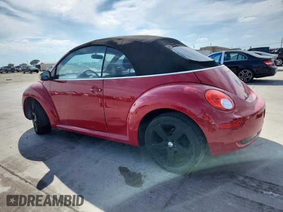 ✅ 2007 Volkswagen Beetle • VIN: 3VWSF31Y77M422753 • Lot: 86642745. Wystawiony na Copart z przebiegiem 146 222 mil. Bezpłatny archiwum sprzedaży aukcyjnych z USA i szczegółowy raport historii pojazdu na DreamBid. Zdjęcie 2.