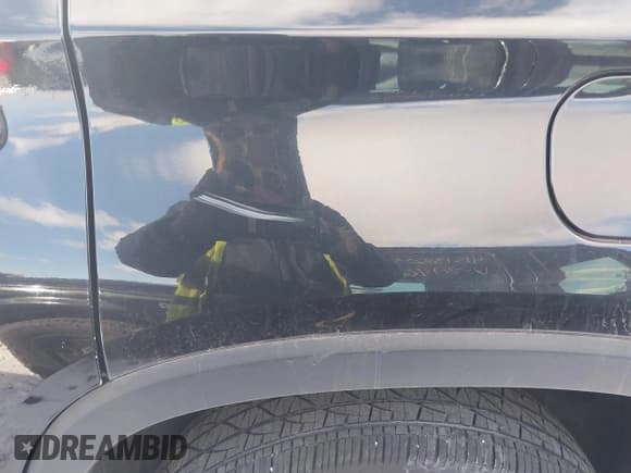 ✅ 2018 Chevrolet Traverse LT Cloth • VIN: 1GNEVMKW9JJ210079 • Lot: 41548733. Wystawiony na IAAI z przebiegiem 106 698 mil. Bezpłatny archiwum sprzedaży aukcyjnych z USA i szczegółowy raport historii pojazdu na DreamBid. Zdjęcie 6.