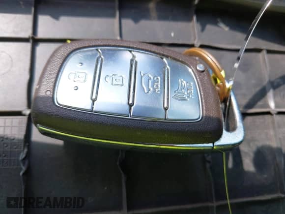 2018 Hyundai Tucson SEL z VIN KM8J33A42JU655670, wystawiony jako IAAI lot #42337024 z przebiegiem 56 730 mil mil oraz . Historia ofert i sprzedaży dostępna na DreamBid. Obrazek 11.