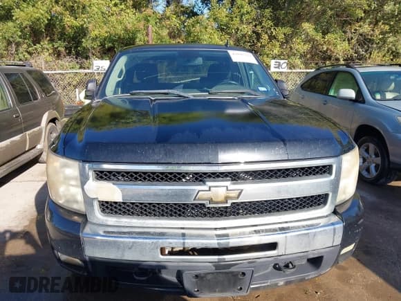 ✅ 2010 Chevrolet Silverado 1500 LT • VIN: 3GCRCSE02AG225245 • Lot: 43597712. Wystawiony na IAAI z przebiegiem 283 273 mil. Bezpłatny archiwum sprzedaży aukcyjnych z USA i szczegółowy raport historii pojazdu na DreamBid. Zdjęcie 12.