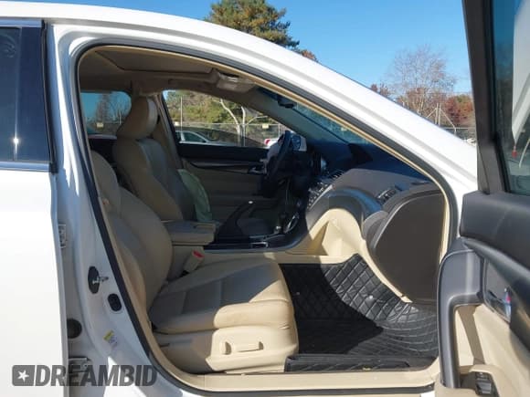 ✅ 2014 Acura TL Technology • VIN: 19UUA8F56EA002919 • Lot: 43696304. Wystawiony na IAAI z przebiegiem 126 924 mil. Bezpłatny archiwum sprzedaży aukcyjnych z USA i szczegółowy raport historii pojazdu na DreamBid. Zdjęcie 5.