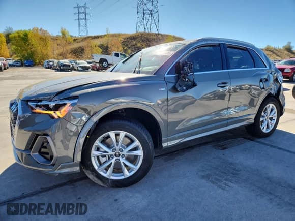 ✅ 2025 Audi Q3 S line Premium Plus • VIN: WA1EECF36S1025048 • Лот: 87109665. Опубликован ранее на Copart с пробегом 2 838 миль. Бесплатный доступ к архиву аукционных продаж из США и подробный отчёт об истории автомобиля на DreamBid. Изображение 1.