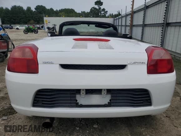 ✅ 2001 Toyota MR2 • VIN: JTDFR320210033548 • Лот: 83767605. Опубликован ранее на Copart с пробегом 156 844 миль. Бесплатный доступ к архиву аукционных продаж из США и подробный отчёт об истории автомобиля на DreamBid. Изображение 6.