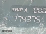 ✅ 2005 Acura MDX Touring • VIN: 2HNYD18855H560102 • Lot: 42996873. Listed on IAAI with 174,375 mi. Free auction sales archive from the USA and detailed vehicle history report at DreamBid. Image 15.