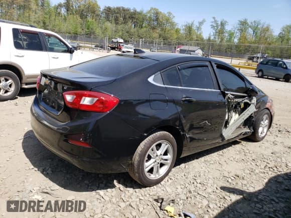 ✅ 2016 Chevrolet Cruze LT • VIN: 1G1BE5SMXG7266952 • Lot: 47970463. Listed on Copart with 140,617 mi. Free auction sales archive from the USA and detailed vehicle history report at DreamBid. Image 3.